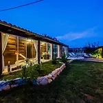 Villa Rustic With Indoor Pool