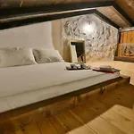 Villa Rustic With Indoor Pool
